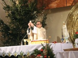 Bóg się rodzi, moc truchleje … radosne świętowanie (25.XII)