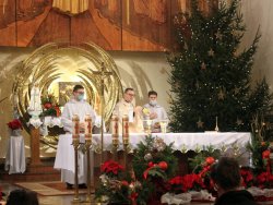 Bóg się rodzi, moc truchleje … radosne świętowanie (25.XII)